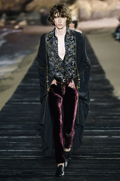Look 34
